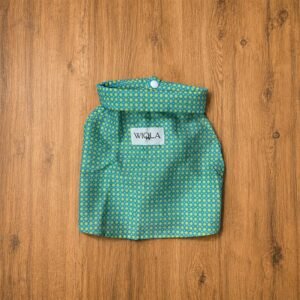 Cropped em tricoline poá verde com amarelo