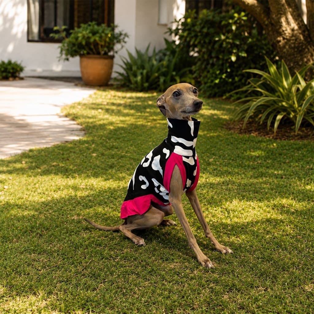 Vestidinho vaquinha preta e branca com pink